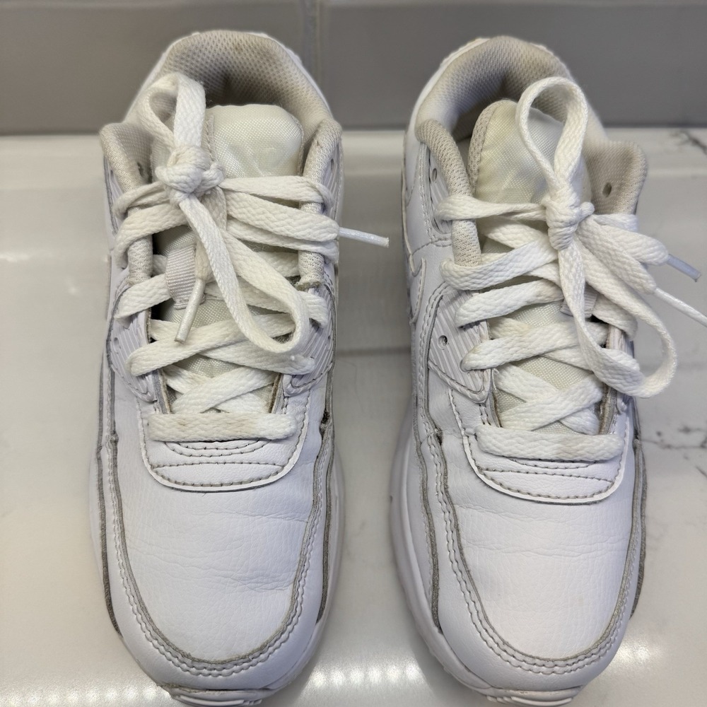 Nike Air Max 90 Kids Sneakers 3Y White Leather Swoosh CD6867-100 - Picture 5 of 16